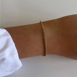 NWT gold sparkle chain bracelet